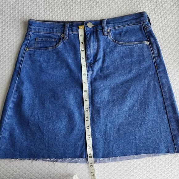 BLANKNYC High wasted,never worn mini skirt. Intense sky blue. 100% soft cotton. - Picture 6 of 10